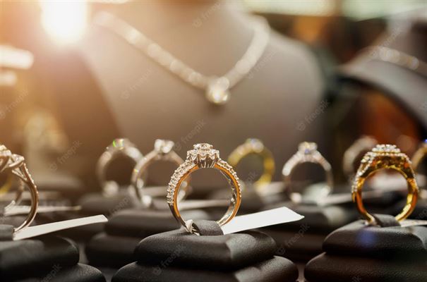 Der findes mange forskellige smykke hjemmesider i verden