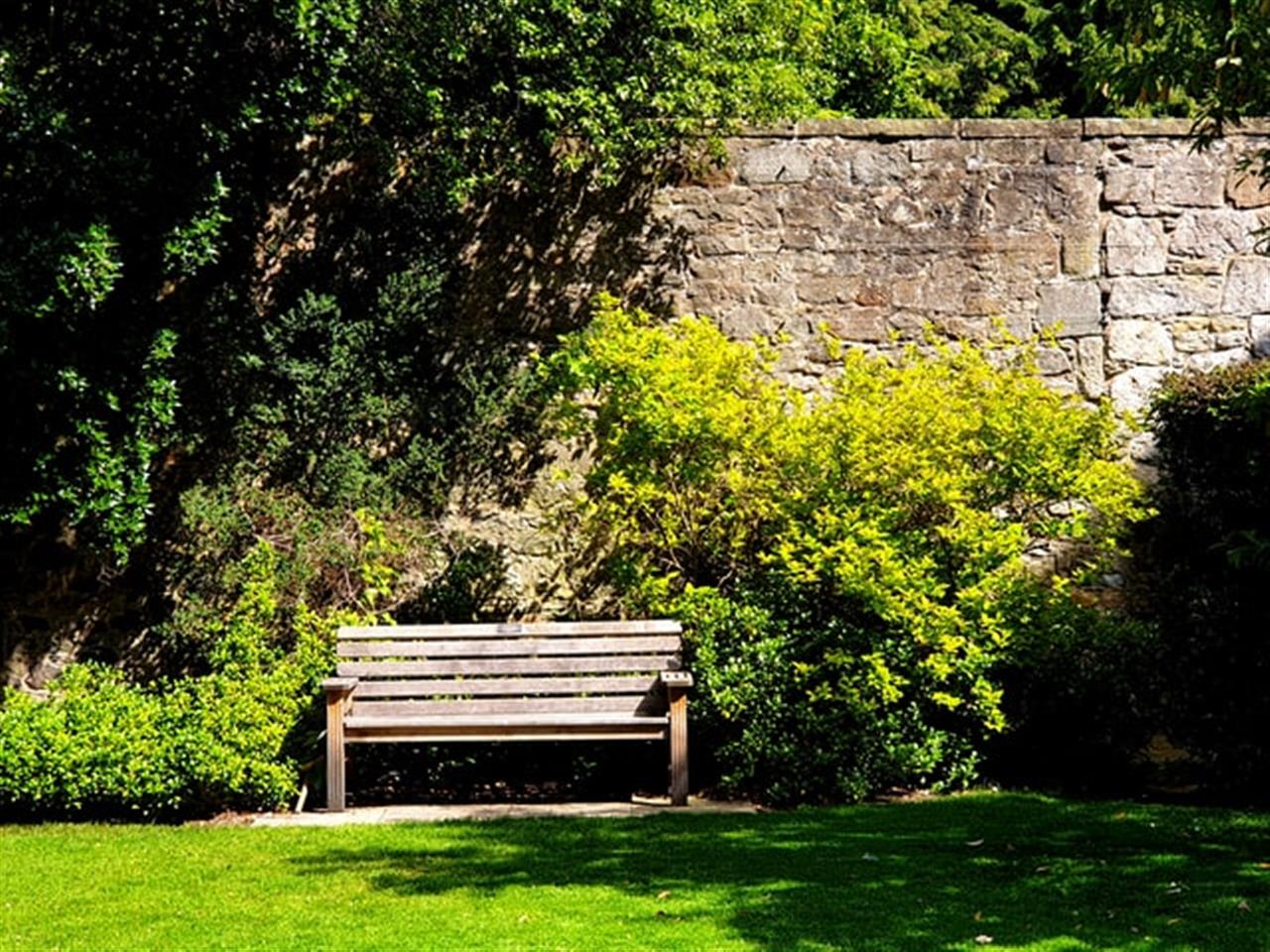 Køb en havebænk teak